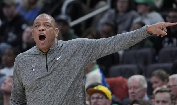 博鱼体育官网-最后1分钟领先7分被翻仅2队 猜猜他们都是谁的兵？