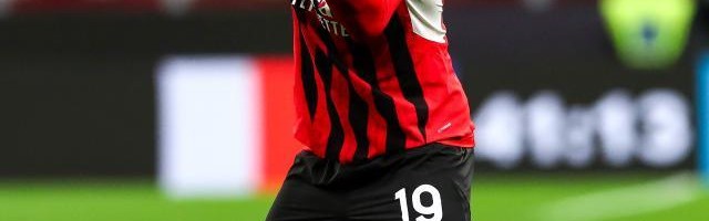 博鱼体育官网-疯狂米兰：莱昂队长，美队射手王，5分钟3球登顶意甲