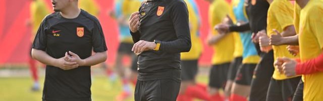 博鱼平台-观察+挖潜！新国足与时间赛跑 战术组合不走亚运路